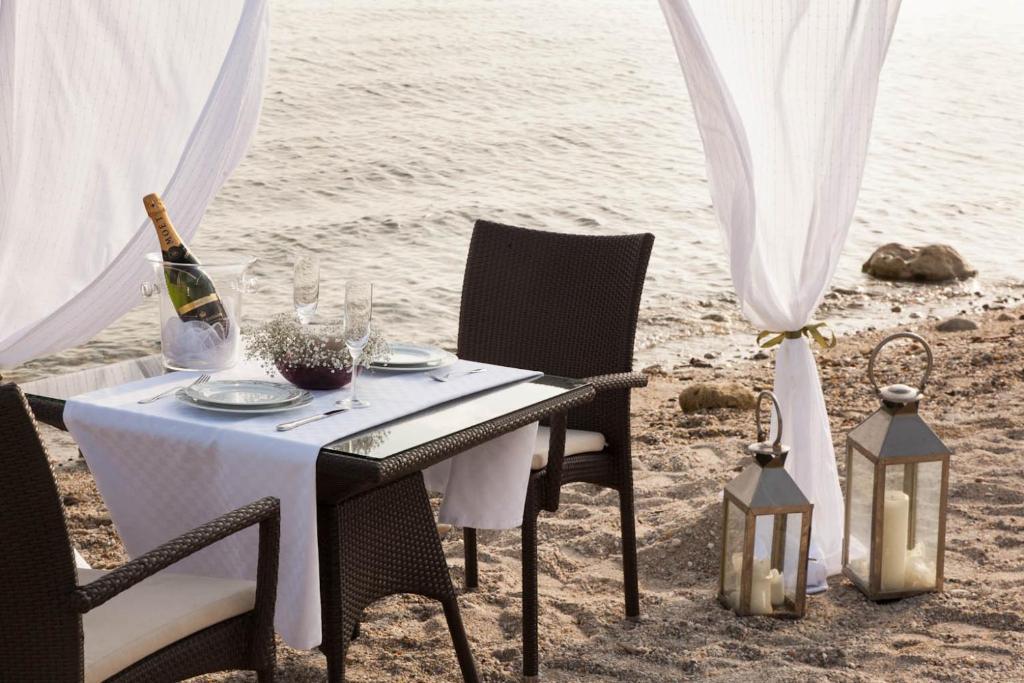 Sun Residence Exclusive Seaside Suites Polychrono Exterior foto