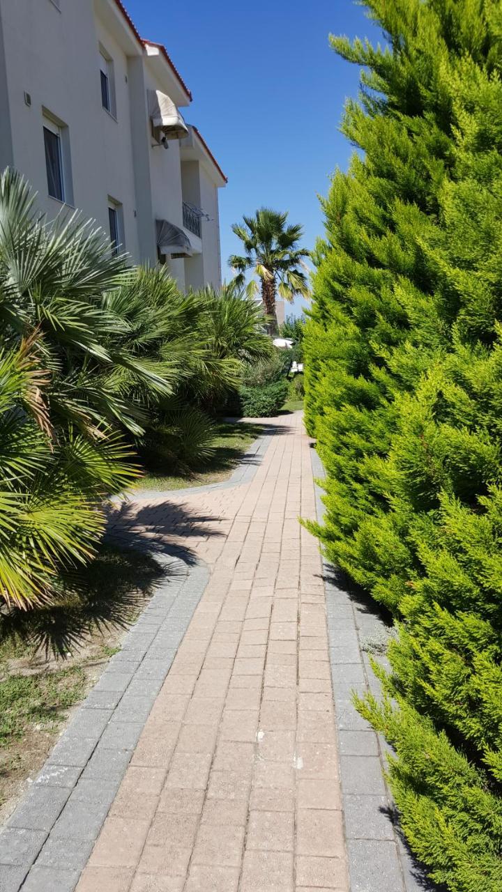 Sun Residence Exclusive Seaside Suites Polychrono Exterior foto